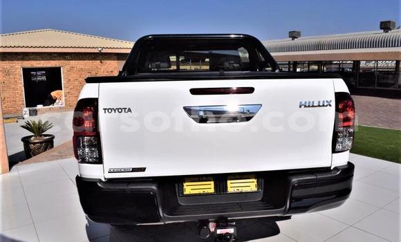 Buy Used Toyota Hilux White Car in Butha–Buthe in Thaba-Tseka Buy Used Toyota Hilux White Car in Butha–Buthe in Thaba-Tseka