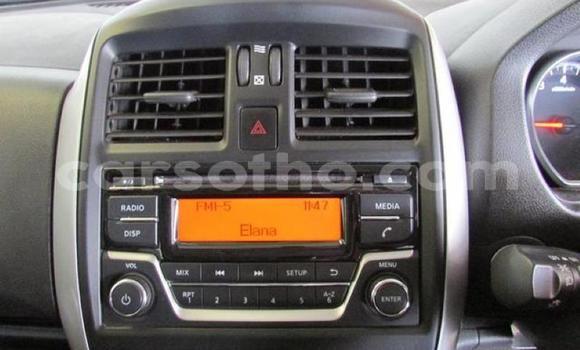 Sayi Na hannu Nissan Almera Beige Mota in Maseru a Maseru Sayi Na hannu Nissan Almera Beige Mota in Maseru a Maseru