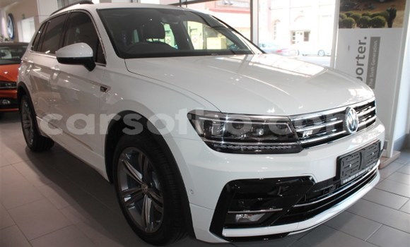 اشتري مستعمل Volkswagen Tiguan White سيارة في Maseru في Maseru اشتري مستعمل Volkswagen Tiguan White سيارة في Maseru في Maseru
