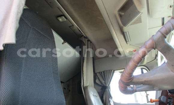 Acheter Occasion Utilitaire Caterpillar 120 Blanc à Maseru, Maseru Acheter Occasion Utilitaire Caterpillar 120 Blanc à Maseru, Maseru