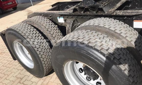 اشتري مستعمل Caterpillar 120 White شاحنة في Maseru في Maseru اشتري مستعمل Caterpillar 120 White شاحنة في Maseru في Maseru