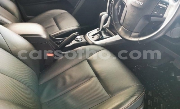 Sayi Na hannu Isuzu KB Blue Mota in Maseru a Maseru Sayi Na hannu Isuzu KB Blue Mota in Maseru a Maseru