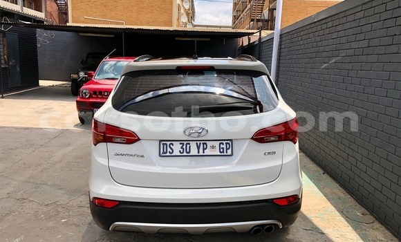 اشتري مستعمل Hyundai Santa Fe White سيارة في Maseru في Maseru اشتري مستعمل Hyundai Santa Fe White سيارة في Maseru في Maseru