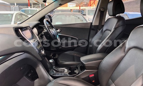 اشتري مستعمل Hyundai Santa Fe White سيارة في Maseru في Maseru اشتري مستعمل Hyundai Santa Fe White سيارة في Maseru في Maseru