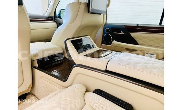 Sayi Imported Lexus LX Black Mota in Import - Dubai a Maseru Sayi Imported Lexus LX Black Mota in Import - Dubai a Maseru