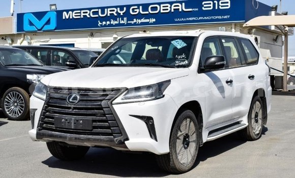 اشتري Imported Lexus LX White سيارة في Import - Dubai في Maseru اشتري Imported Lexus LX White سيارة في Import - Dubai في Maseru