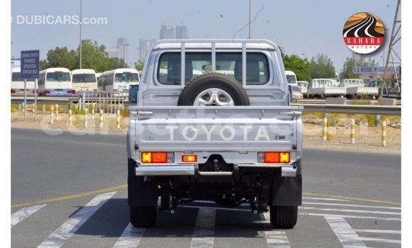 Acheter Import Voiture Toyota Land Cruiser Autre à Import - Dubai, Maseru Acheter Import Voiture Toyota Land Cruiser Autre à Import - Dubai, Maseru