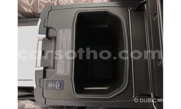 Buy Import Toyota Land Cruiser White Car in Import - Dubai in Maseru Buy Import Toyota Land Cruiser White Car in Import - Dubai in Maseru