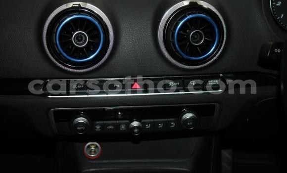 اشتري مستعمل Audi RS3 Blue سيارة في Maseru في Maseru اشتري مستعمل Audi RS3 Blue سيارة في Maseru في Maseru