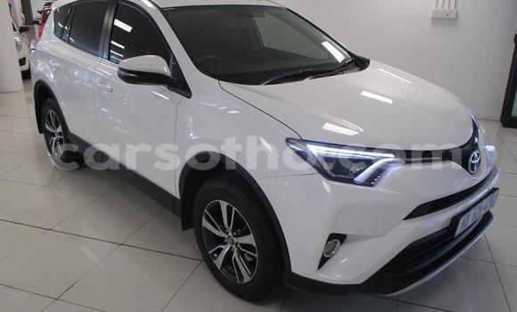 Acheter Occasion Voiture Toyota RAV4 Blanc à Maseru, Maseru Acheter Occasion Voiture Toyota RAV4 Blanc à Maseru, Maseru