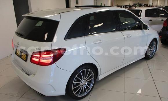 Acheter Occasion Voiture Mercedes-Benz B-klasse Blanc à Maseru, Maseru Acheter Occasion Voiture Mercedes-Benz B-klasse Blanc à Maseru, Maseru