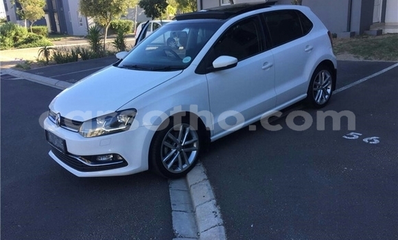 Sayi Na hannu Volkswagen Polo White Mota in Butha–Buthe a Thaba-Tseka Sayi Na hannu Volkswagen Polo White Mota in Butha–Buthe a Thaba-Tseka