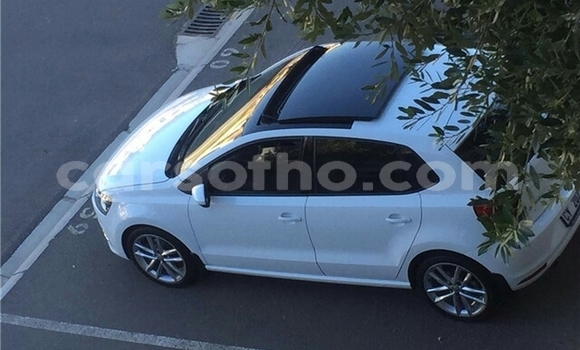 Sayi Na hannu Volkswagen Polo White Mota in Butha–Buthe a Thaba-Tseka Sayi Na hannu Volkswagen Polo White Mota in Butha–Buthe a Thaba-Tseka