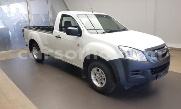Acheter Occasion Voiture Isuzu KB Blanc à Maseru, Maseru Acheter Occasion Voiture Isuzu KB Blanc à Maseru, Maseru