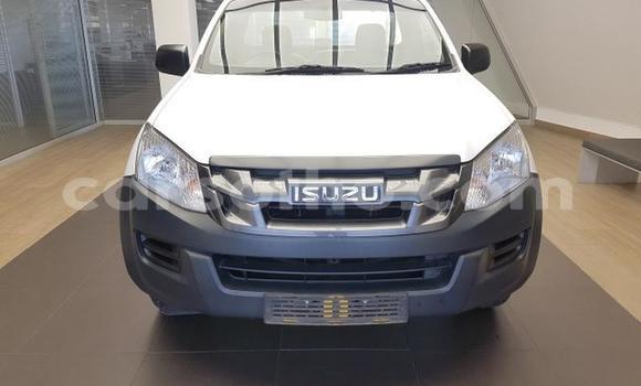 Acheter Occasion Voiture Isuzu KB Blanc à Maseru, Maseru Acheter Occasion Voiture Isuzu KB Blanc à Maseru, Maseru