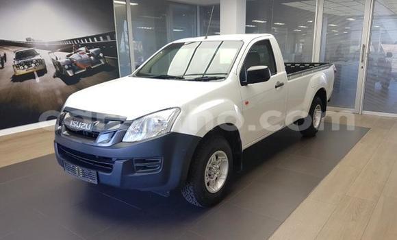 Acheter Occasion Voiture Isuzu KB Blanc à Maseru, Maseru Acheter Occasion Voiture Isuzu KB Blanc à Maseru, Maseru
