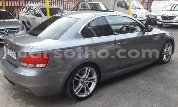 Sayi Na hannu BMW 1–Series Silver Mota in Roma a Maseru Sayi Na hannu BMW 1–Series Silver Mota in Roma a Maseru