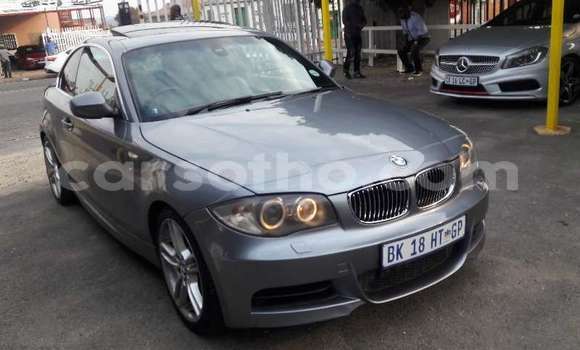 Sayi Na hannu BMW 1–Series Silver Mota in Roma a Maseru Sayi Na hannu BMW 1–Series Silver Mota in Roma a Maseru