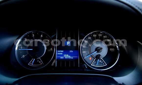 Acheter Occasion Voiture Toyota Fortuner Blanc à Maputsoa, Leribe Acheter Occasion Voiture Toyota Fortuner Blanc à Maputsoa, Leribe