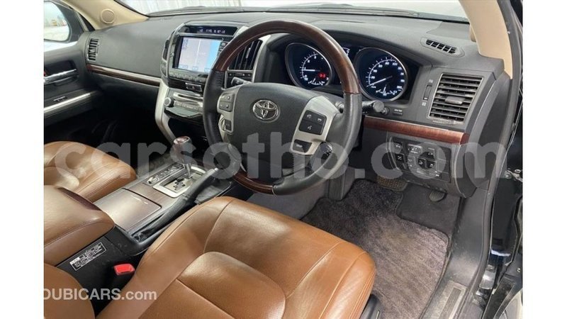 Big with watermark toyota land cruiser maseru import dubai 17869