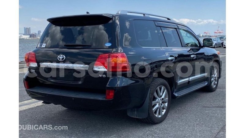 Big with watermark toyota land cruiser maseru import dubai 17869