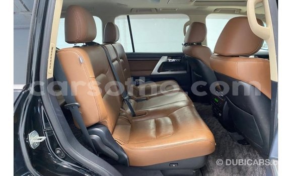 اشتري Imported Toyota Land Cruiser Black سيارة في Import - Dubai في Maseru اشتري Imported Toyota Land Cruiser Black سيارة في Import - Dubai في Maseru