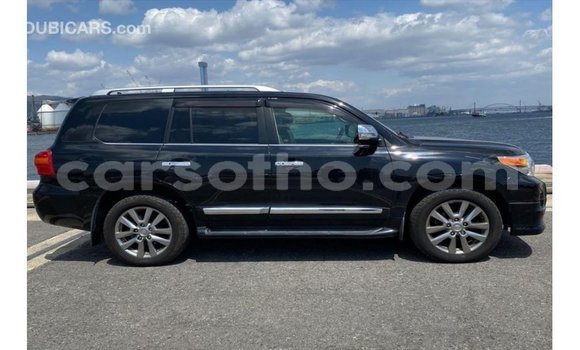 اشتري Imported Toyota Land Cruiser Black سيارة في Import - Dubai في Maseru اشتري Imported Toyota Land Cruiser Black سيارة في Import - Dubai في Maseru