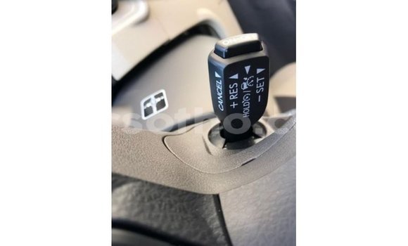 اشتري Imported Toyota Prado White سيارة في Import - Dubai في Maseru اشتري Imported Toyota Prado White سيارة في Import - Dubai في Maseru