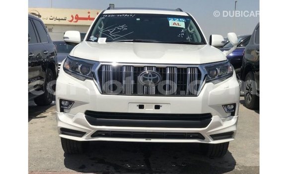 Acheter Import Voiture Toyota Prado Blanc à Import - Dubai, Maseru Acheter Import Voiture Toyota Prado Blanc à Import - Dubai, Maseru