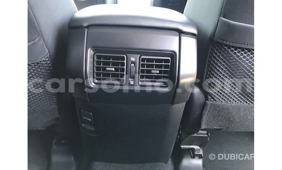 Acheter Import Voiture Toyota Prado Blanc à Import - Dubai, Maseru Acheter Import Voiture Toyota Prado Blanc à Import - Dubai, Maseru