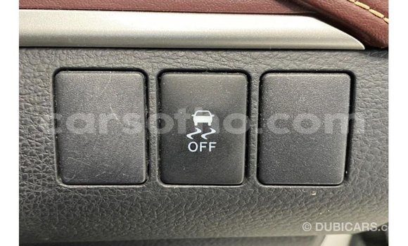 Acheter Import Voiture Toyota Harrier Blanc à Import - Dubai, Maseru Acheter Import Voiture Toyota Harrier Blanc à Import - Dubai, Maseru