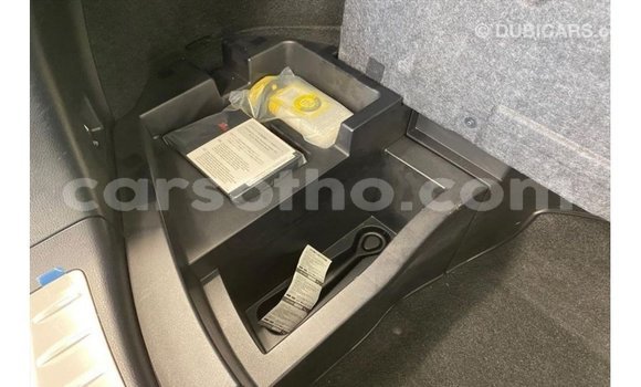 Acheter Import Voiture Toyota Harrier Blanc à Import - Dubai, Maseru Acheter Import Voiture Toyota Harrier Blanc à Import - Dubai, Maseru