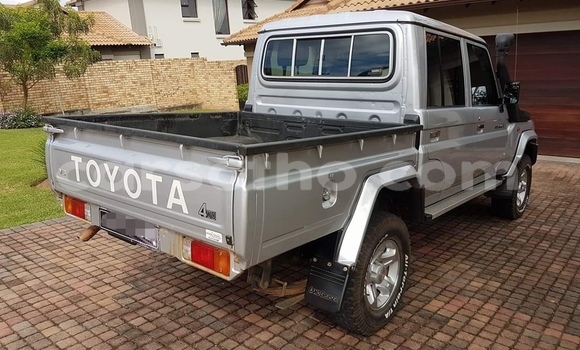 Acheter Occasion Voiture Toyota Land Cruiser Gris à Maputsoa, Leribe Acheter Occasion Voiture Toyota Land Cruiser Gris à Maputsoa, Leribe