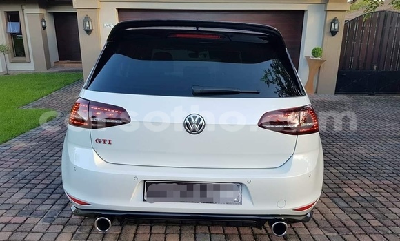 Acheter Occasion Voiture Volkswagen Golf GTI Blanc à Maputsoa, Leribe Acheter Occasion Voiture Volkswagen Golf GTI Blanc à Maputsoa, Leribe
