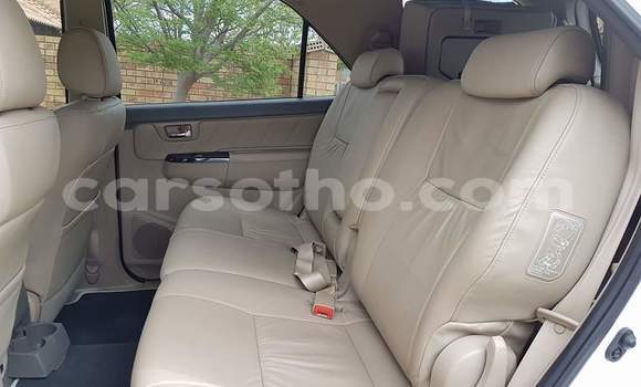 Buy Used Toyota Fortuner White Car in Maputsoa in Leribe Buy Used Toyota Fortuner White Car in Maputsoa in Leribe
