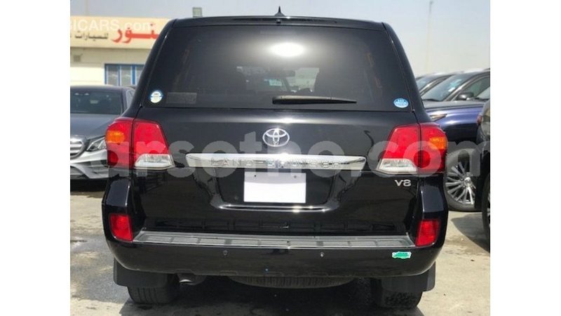 Big with watermark toyota land cruiser maseru import dubai 17885