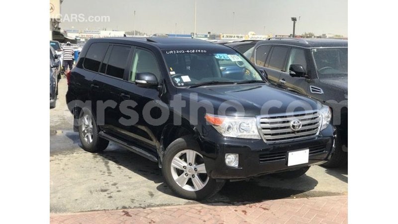 Big with watermark toyota land cruiser maseru import dubai 17885