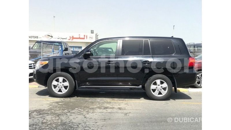 Big with watermark toyota land cruiser maseru import dubai 17885