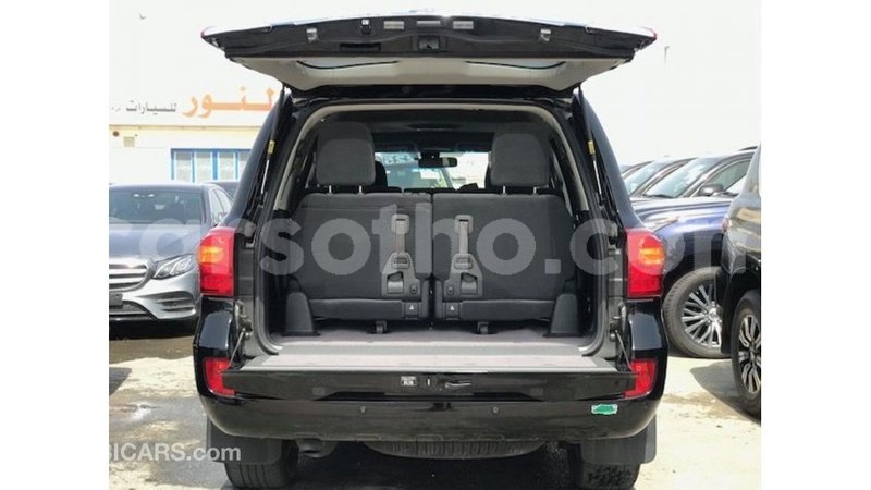 Big with watermark toyota land cruiser maseru import dubai 17885