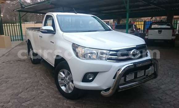 Buy Used Toyota Hilux White Car in Roma in Maseru Buy Used Toyota Hilux White Car in Roma in Maseru