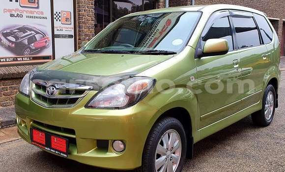 Sayi Na hannu Toyota Avanza Beige Mota in Mafeteng a Mafeteng Sayi Na hannu Toyota Avanza Beige Mota in Mafeteng a Mafeteng