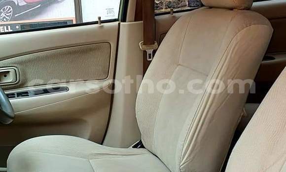 Sayi Na hannu Toyota Avanza Beige Mota in Mafeteng a Mafeteng Sayi Na hannu Toyota Avanza Beige Mota in Mafeteng a Mafeteng