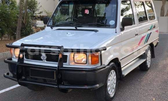 اشتري مستعمل Toyota Venza White سيارة في Hlotse في Leribe اشتري مستعمل Toyota Venza White سيارة في Hlotse في Leribe