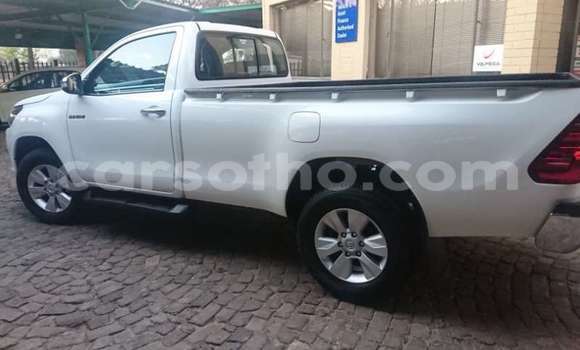 Buy Used Toyota Hilux White Car in Roma in Maseru Buy Used Toyota Hilux White Car in Roma in Maseru