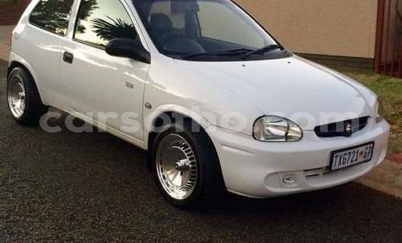 Sayi Na hannu Opel Corsa White Mota in Butha–Buthe a Thaba-Tseka Sayi Na hannu Opel Corsa White Mota in Butha–Buthe a Thaba-Tseka