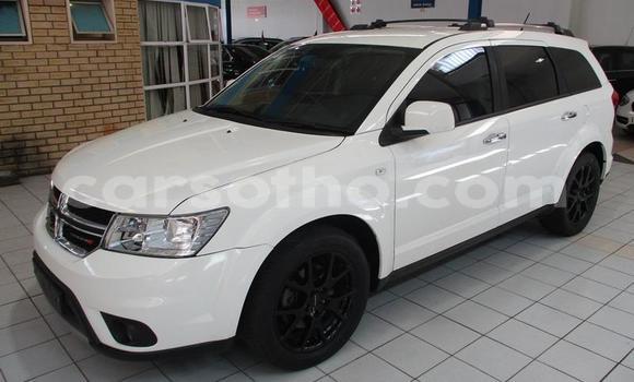 Sayi Na hannu Dodge Journey White Mota in Maseru a Maseru Sayi Na hannu Dodge Journey White Mota in Maseru a Maseru