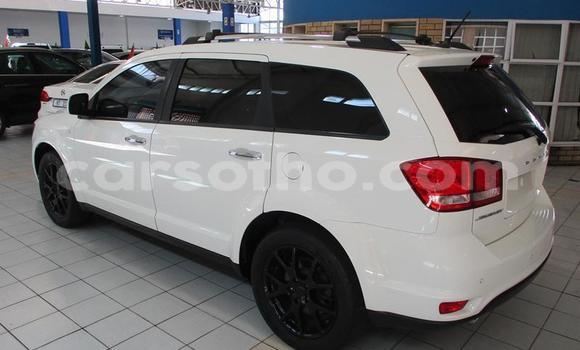 Sayi Na hannu Dodge Journey White Mota in Maseru a Maseru Sayi Na hannu Dodge Journey White Mota in Maseru a Maseru