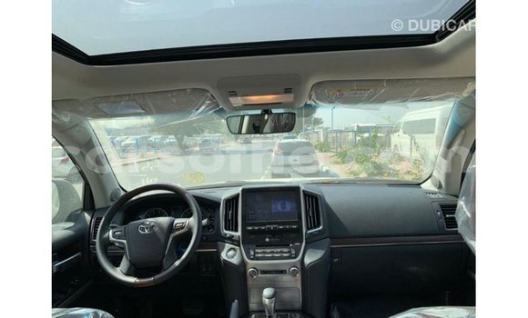 Buy Import Toyota Land Cruiser Black Car in Import - Dubai in Maseru Buy Import Toyota Land Cruiser Black Car in Import - Dubai in Maseru