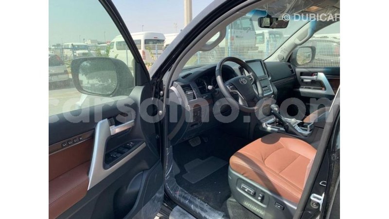 Big with watermark toyota land cruiser maseru import dubai 17907