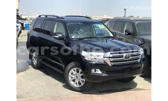 Acheter Import Voiture Toyota Land Cruiser Noir à Import - Dubai, Maseru Acheter Import Voiture Toyota Land Cruiser Noir à Import - Dubai, Maseru